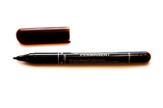 Маркер перманентный Centropen 1мм коричнев...